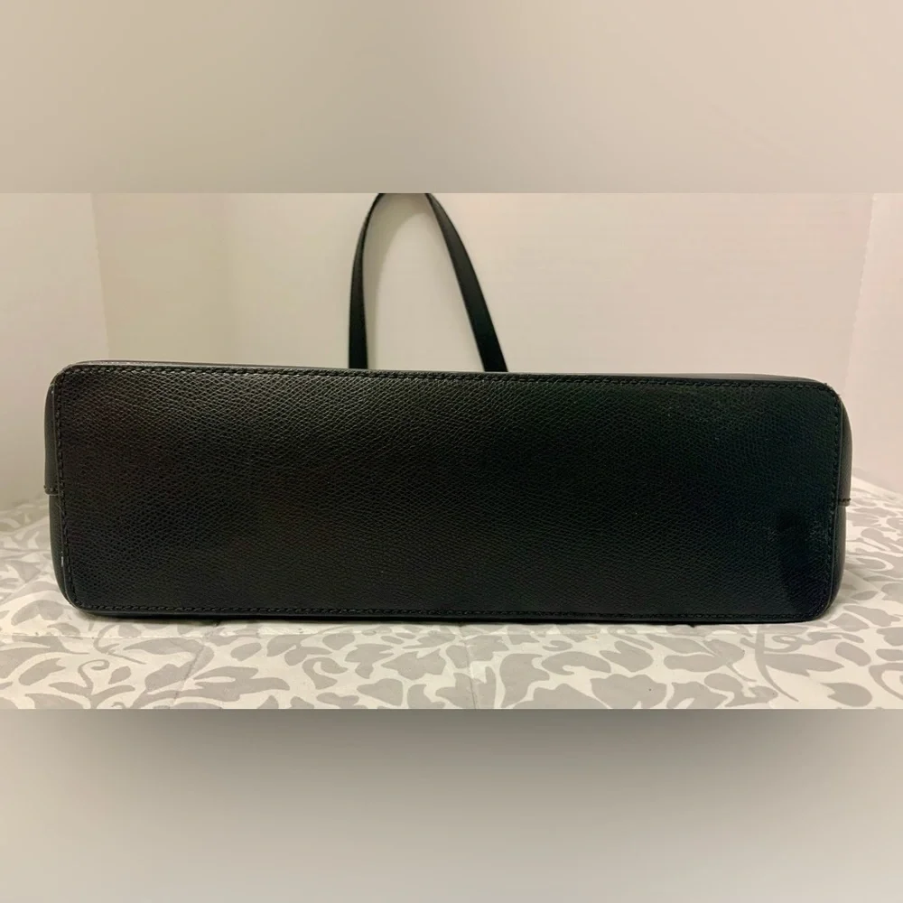 Michael Kors Tote - Picture 4 of 8